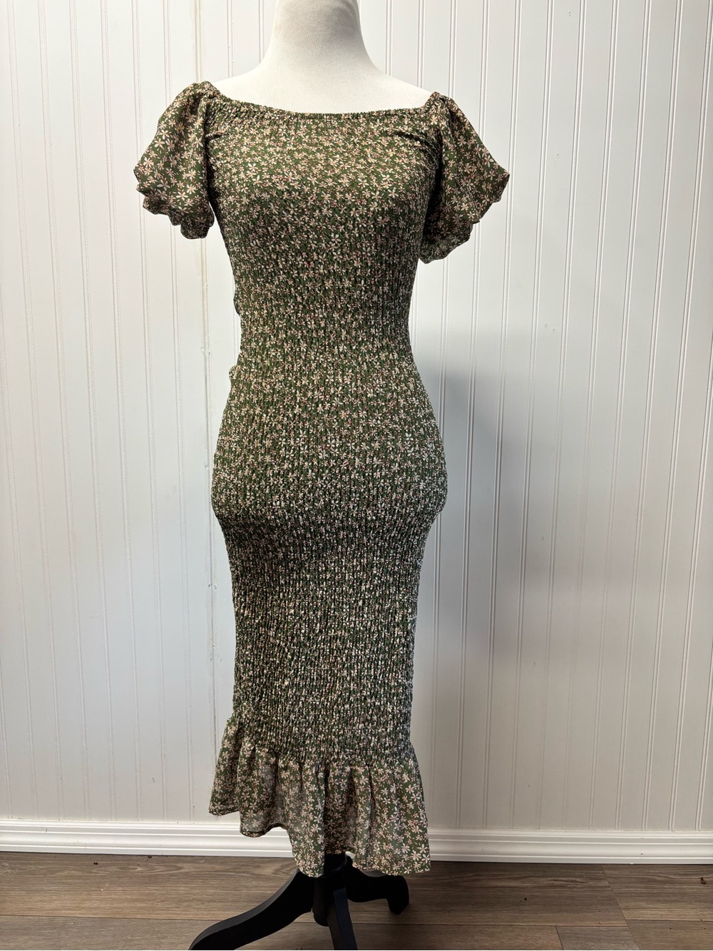 Petal & Pup Shirred Bodycon Off Shoulder Midi Dress Size 2